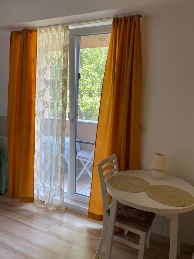 Aphrodite Gardens D208, Studio Apartment Sunny Beach Exterior photo